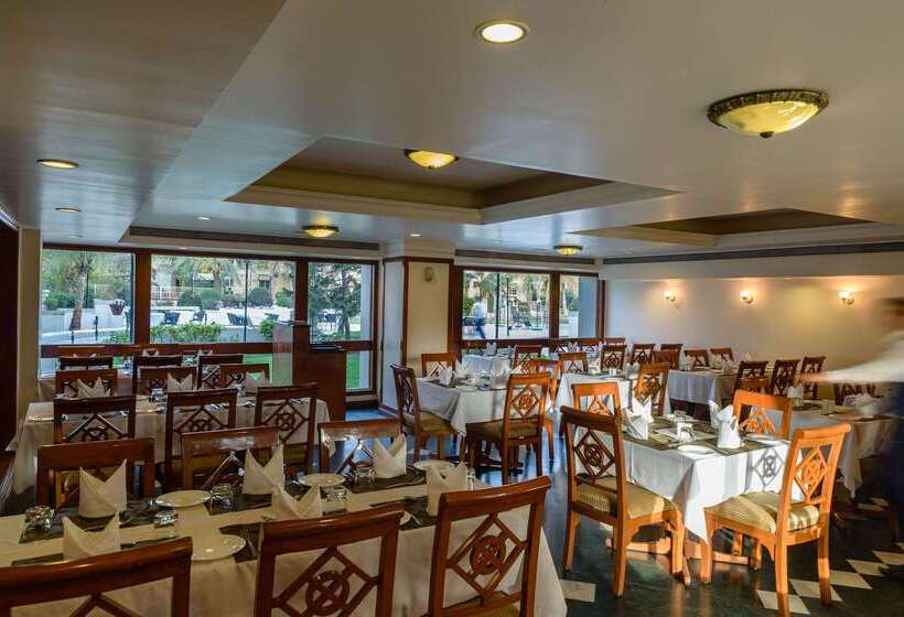 בית מלון כפרי Quality Inn Palms