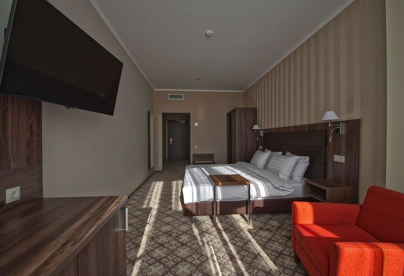 Ramada By Wyndham Rostov On Don Hotel And Spa