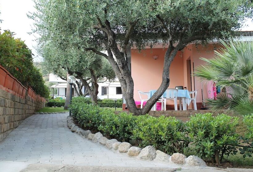 Rosy Hotel Residence