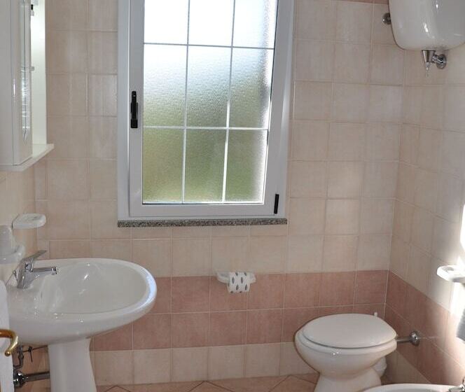 Rosy Hotel Residence