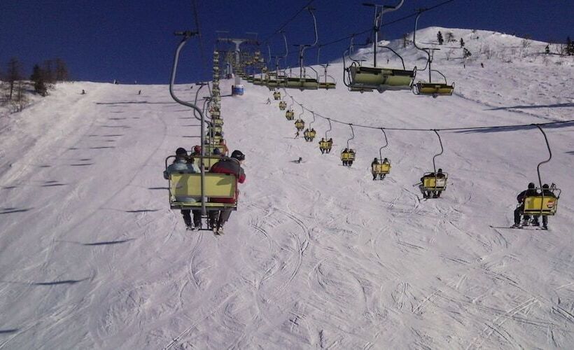 هتل Rooms & Apartments Jana