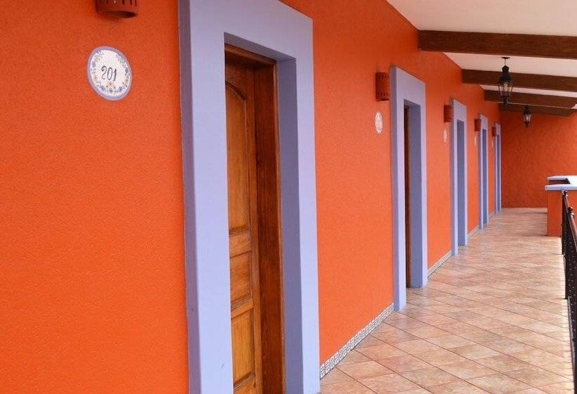 هتل Santa Helena Plaza