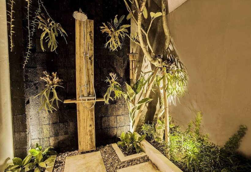 호텔 Sri Abi Ratu Villa