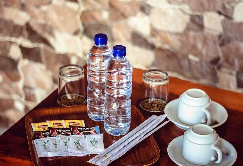 호텔 Sri Abi Ratu Villa