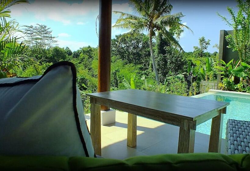 호텔 Sri Abi Ratu Villa