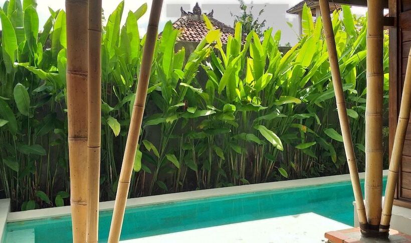 호텔 Sri Abi Ratu Villa