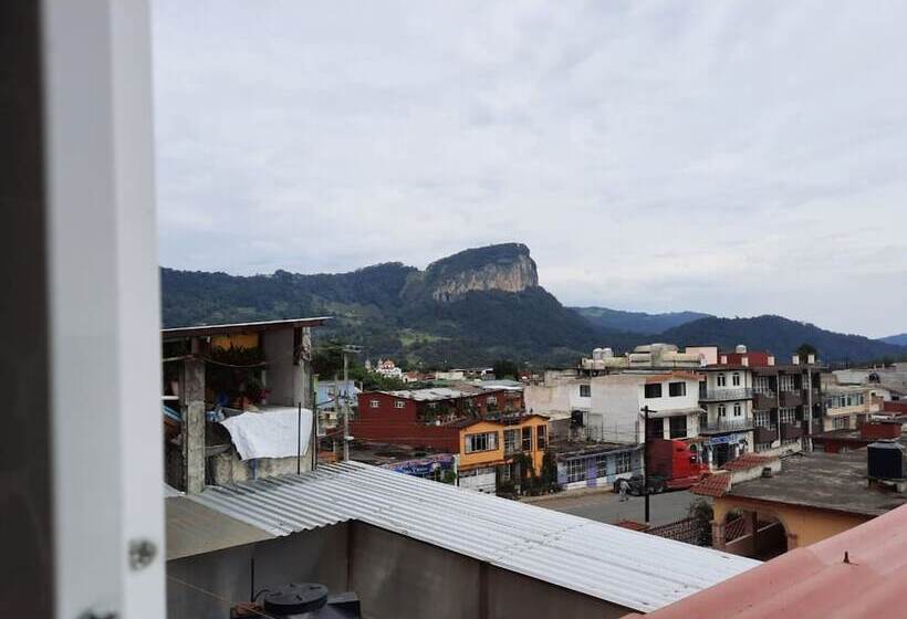 ホテル & Suites Cerro Roj0