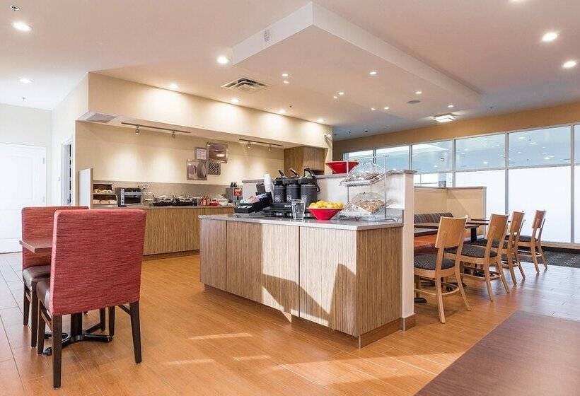 فندق Towneplace Suites By Marriott Edmonton South