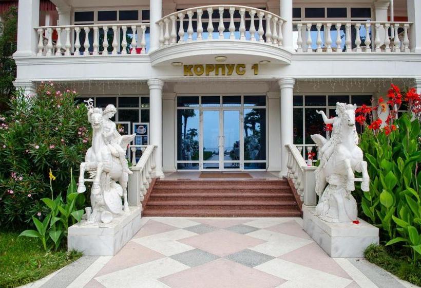 هتل Uzhnoe Vzmorie Health Resort