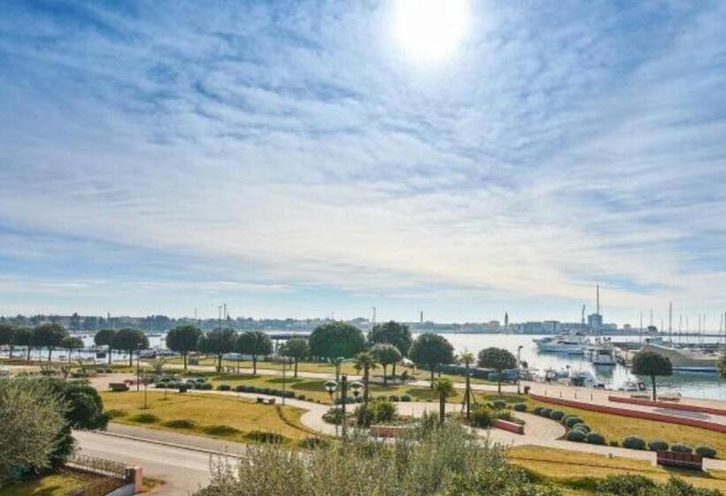 فندق Villa Punta Viktory