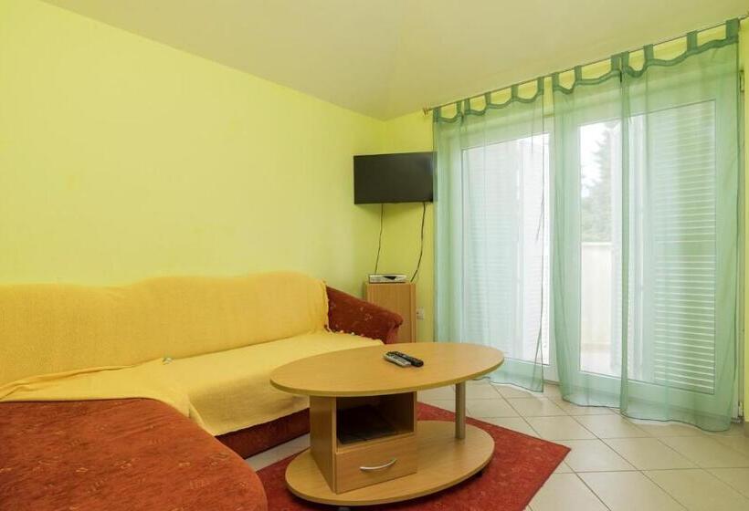 فندق Villa Punta Viktory