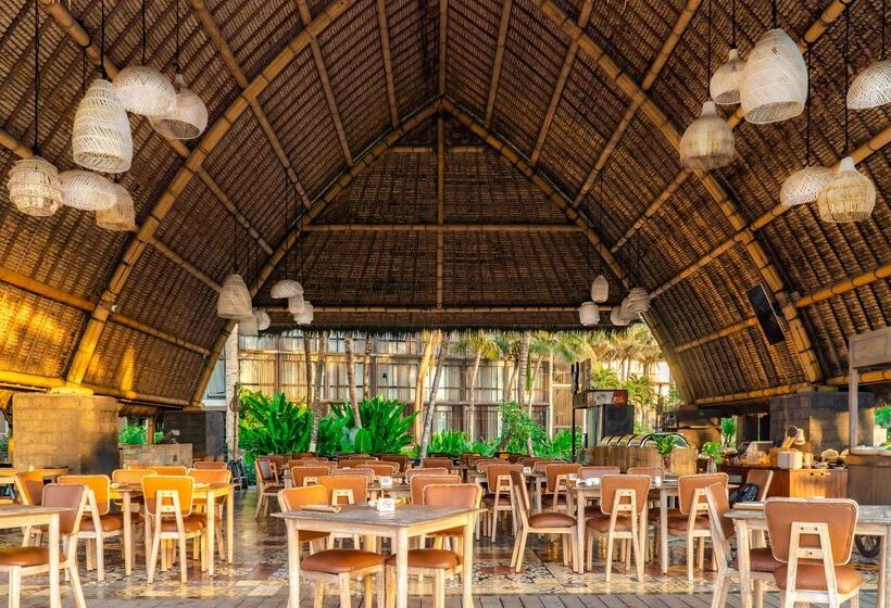 בית מלון כפרי Wyndham Tamansari Jivva Resort Bali