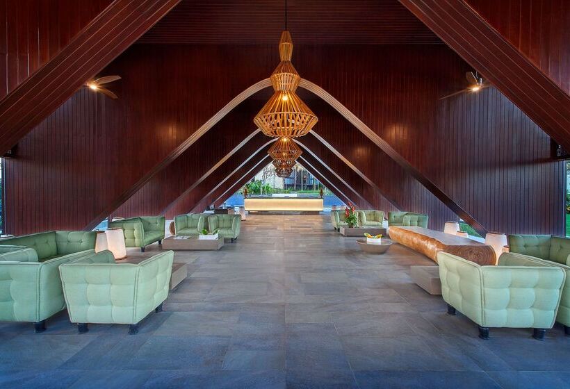 בית מלון כפרי Wyndham Tamansari Jivva Resort Bali