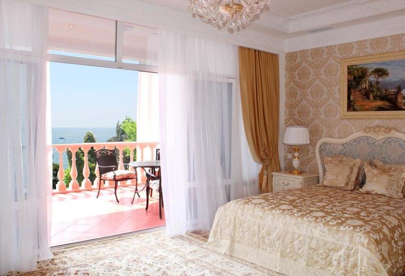 هتل Uzhnoe Vzmorie Health Resort