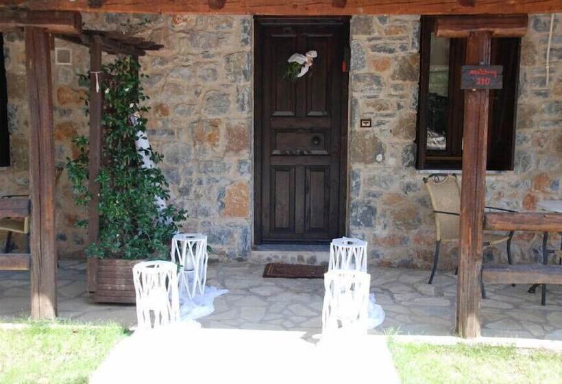 Menalia Villas & Suites