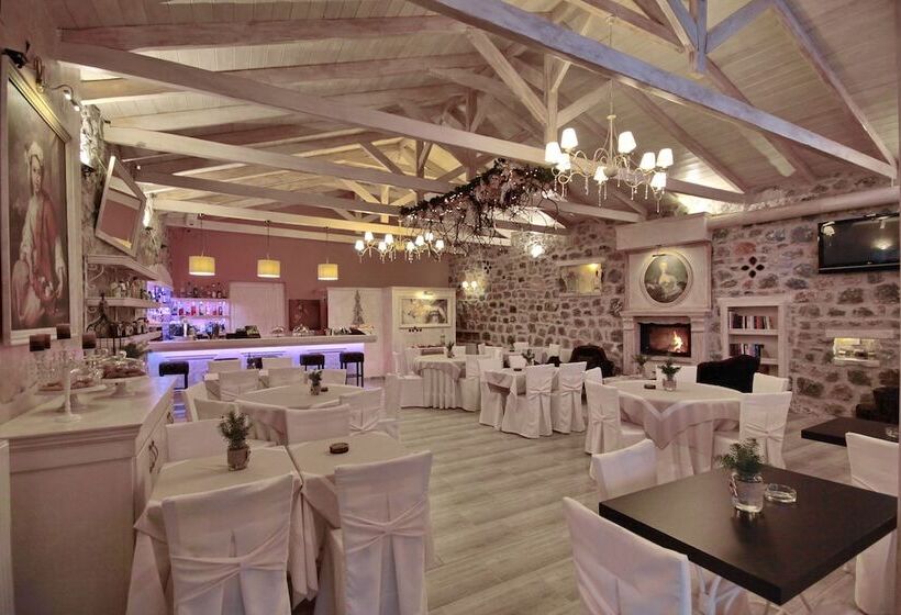 Menalia Villas & Suites