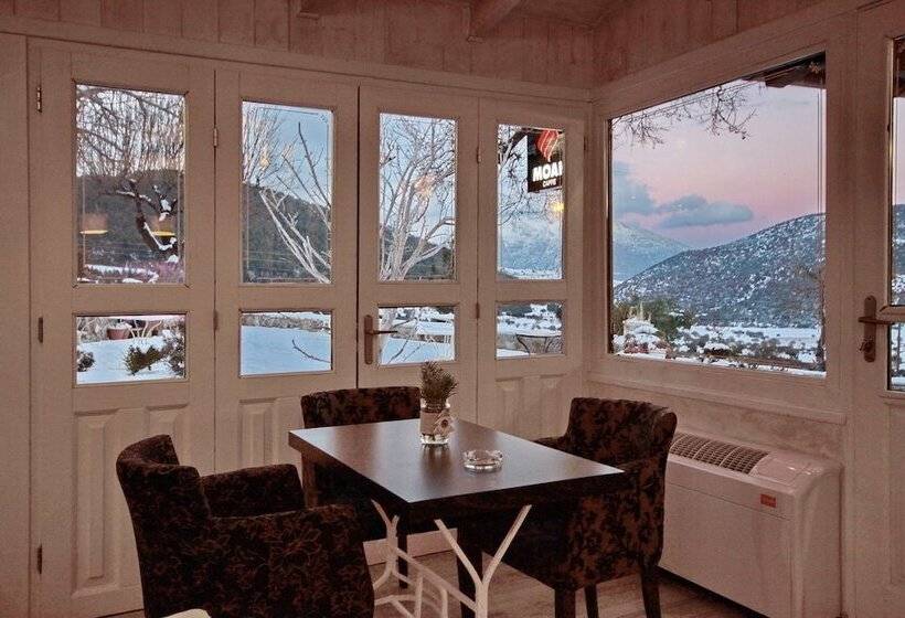 Menalia Villas & Suites