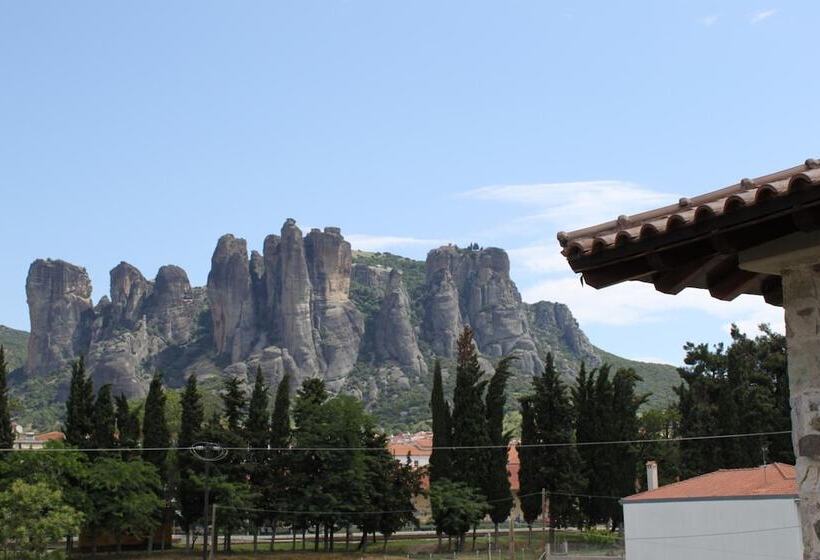 Monastiri Guesthouse