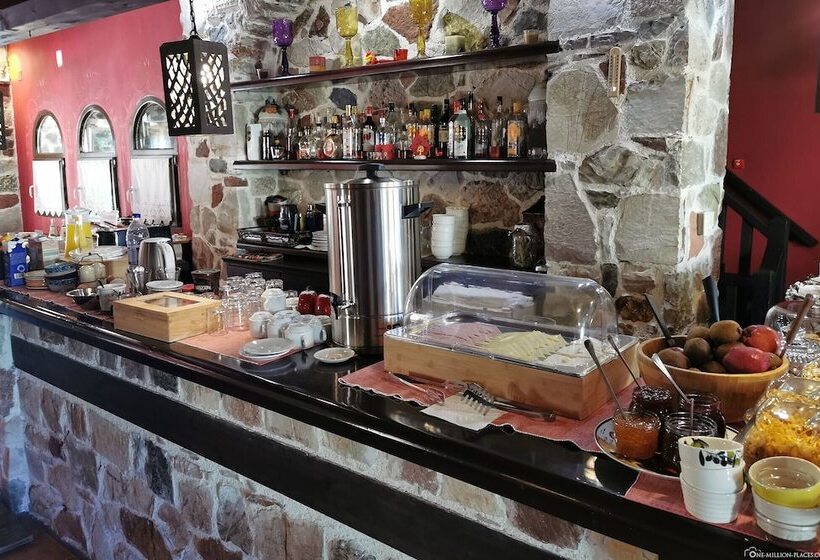 Monastiri Guesthouse