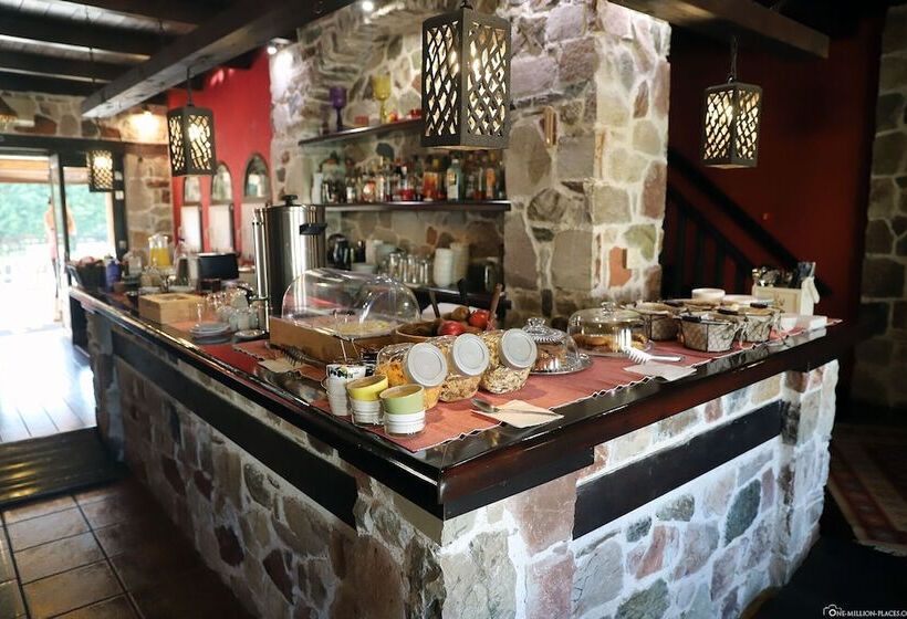 Monastiri Guesthouse