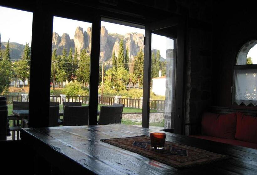 Monastiri Guesthouse