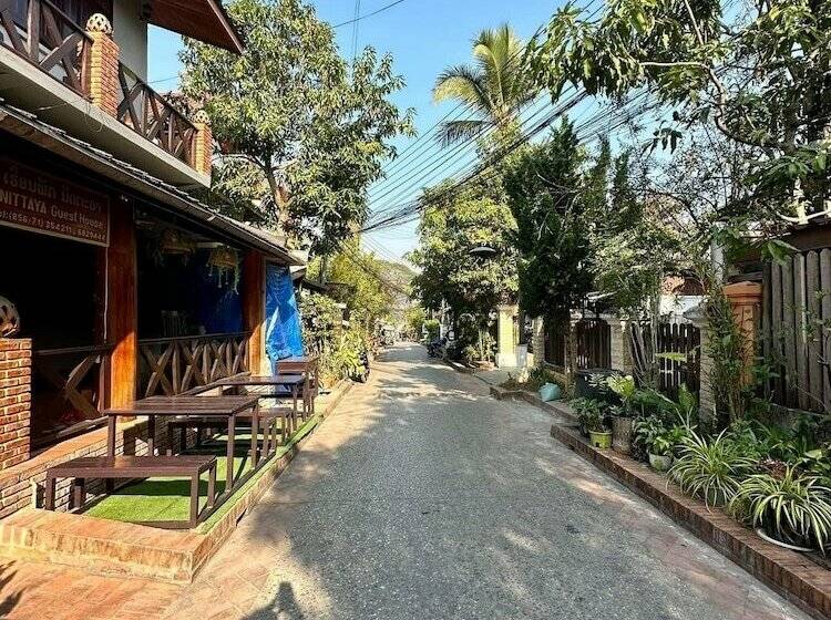 펜션 Nittaya Guesthouse