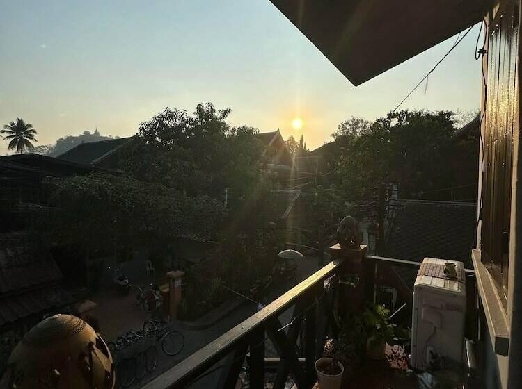 펜션 Nittaya Guesthouse