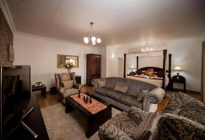 פנסיון Tamboti Lodge Guest House