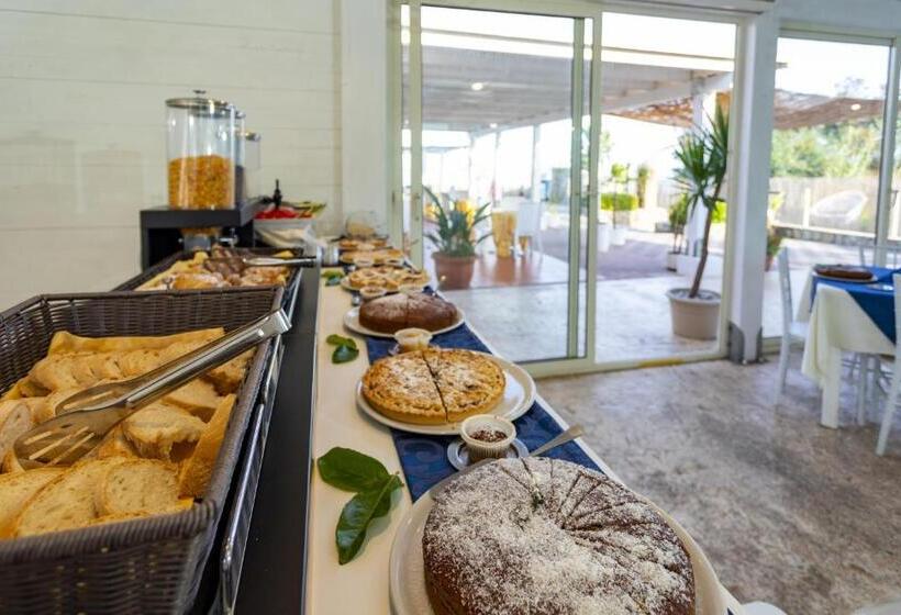 اقامتگاه Park Oasi Resort