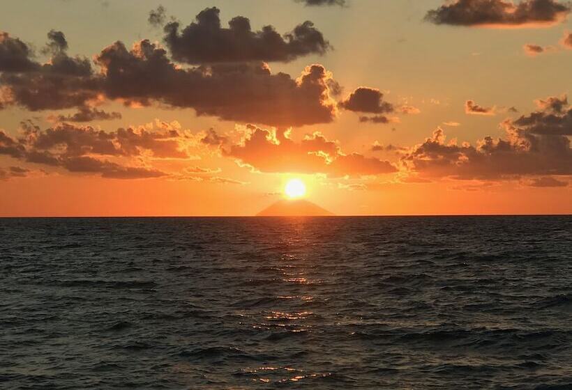 اقامتگاه Park Oasi Resort