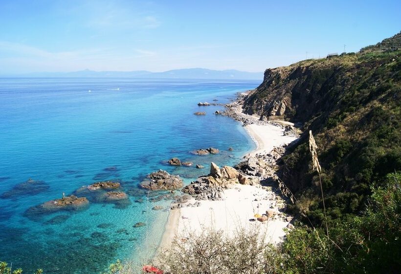 اقامتگاه Park Oasi Resort