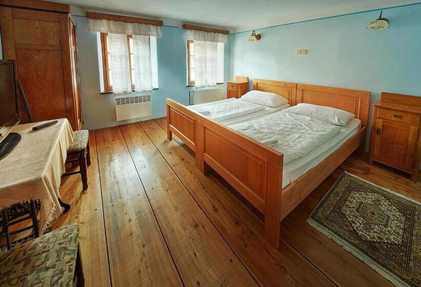 Rute Hotel And Apartments