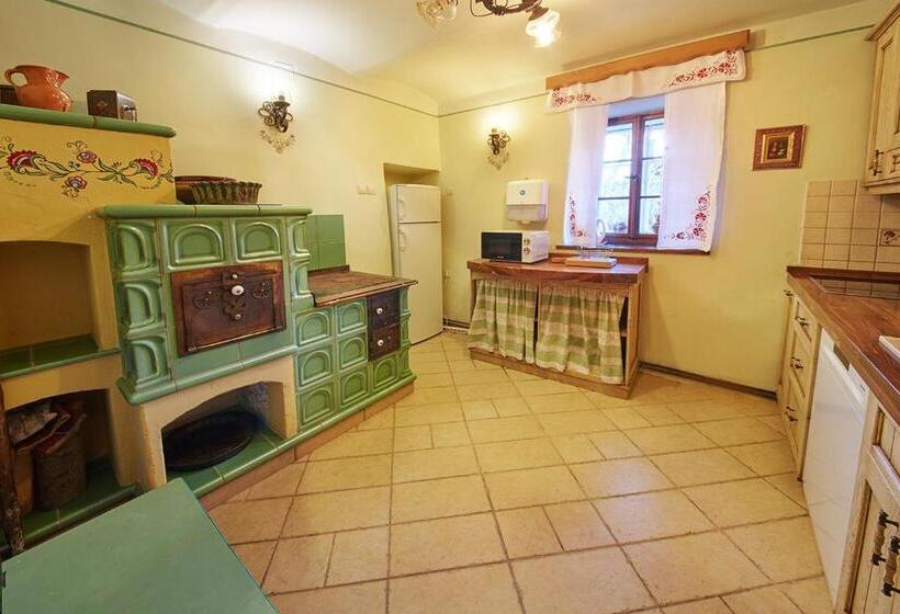 Rute Hotel And Apartments