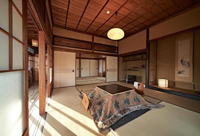 ريوكان Yamada Bessou くつろぎの温泉宿 山田別荘