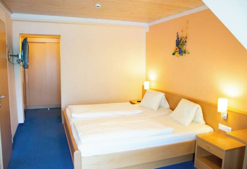 Strandhotel Burgstaller