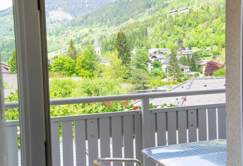 Strandhotel Burgstaller