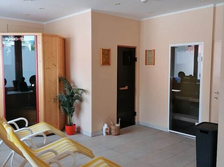 Strandhotel Burgstaller