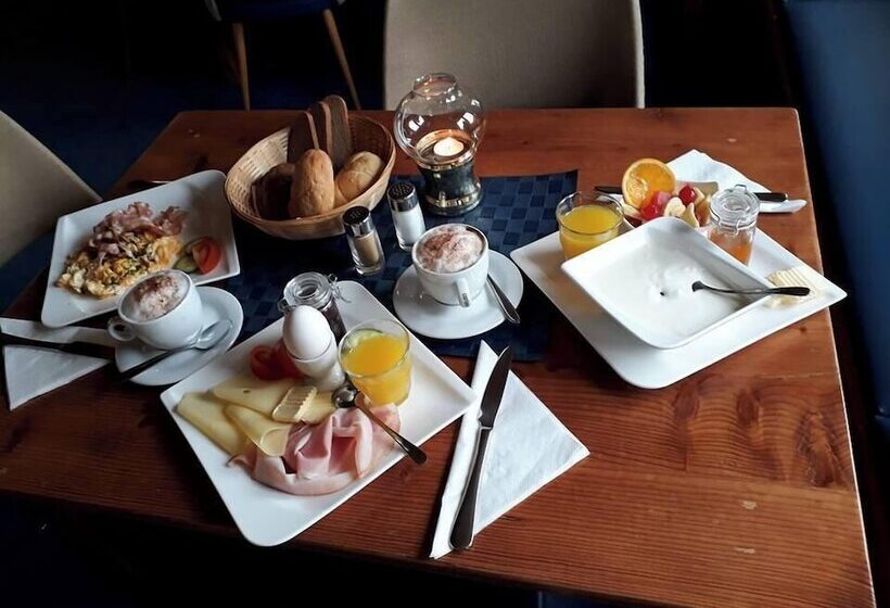 Strandhotel Burgstaller