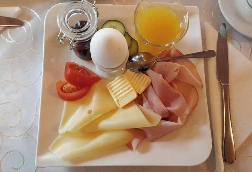 Strandhotel Burgstaller