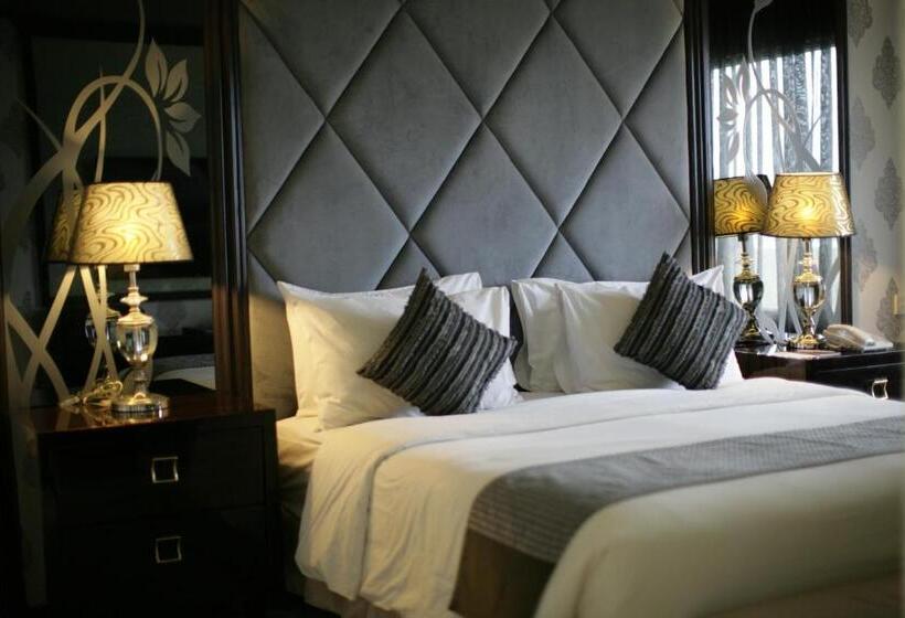 Sutanraja Hotel & Convention Centre