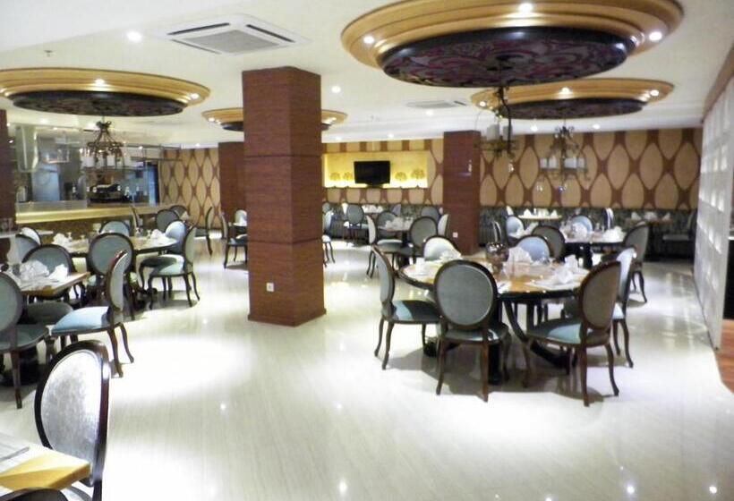 Sutanraja Hotel & Convention Centre