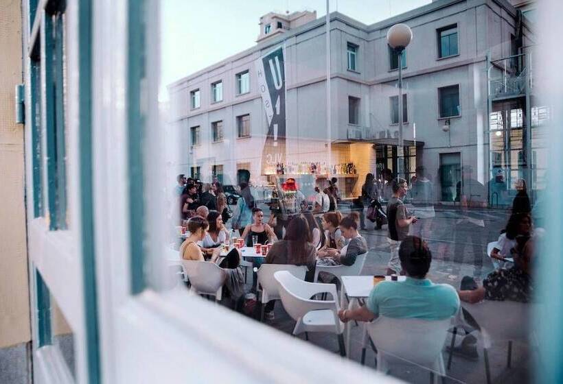 Up Hostel Valencia
