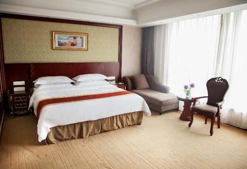 Vienna Hotel Shanghai Happy Valley