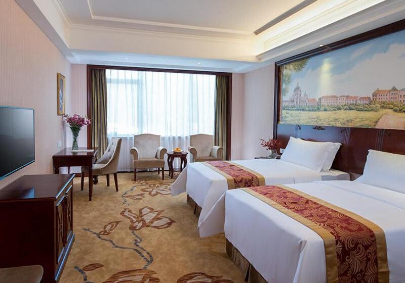 Vienna Hotel Shenzhen Longzhu