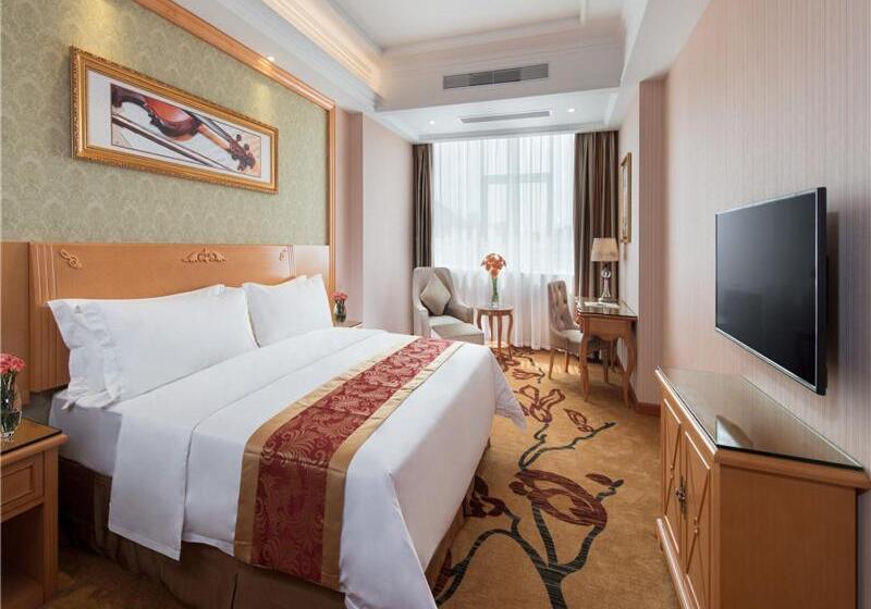 Vienna Hotel Tianbao Road