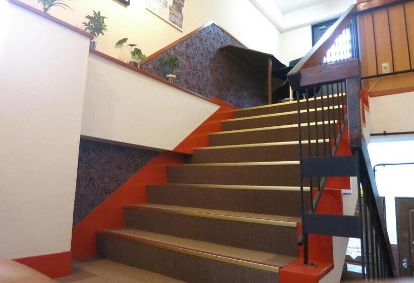 Yokohama Hostel Village Hayashikaikan