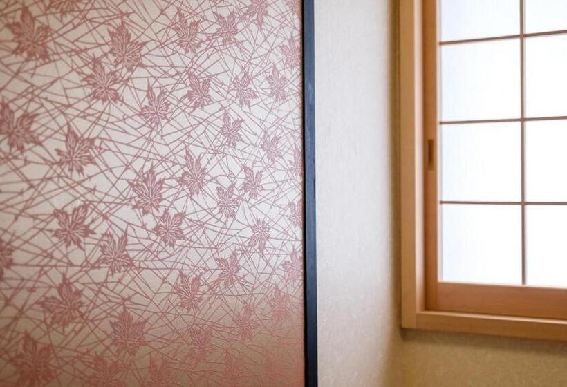 Yokohama Hostel Village Hayashikaikan