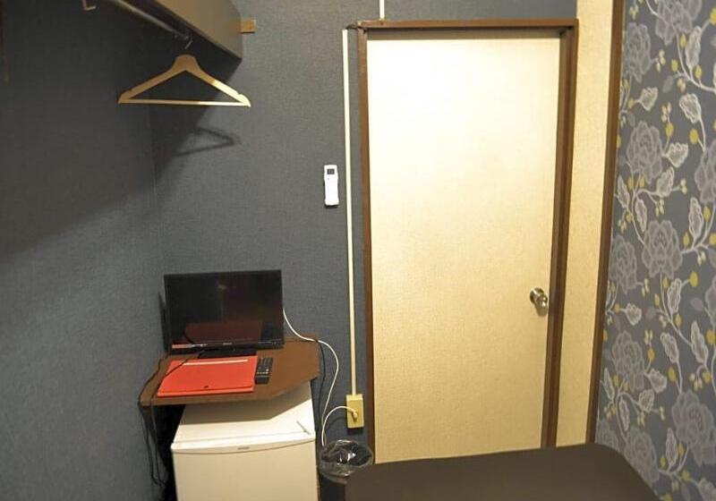 Yokohama Hostel Village Hayashikaikan