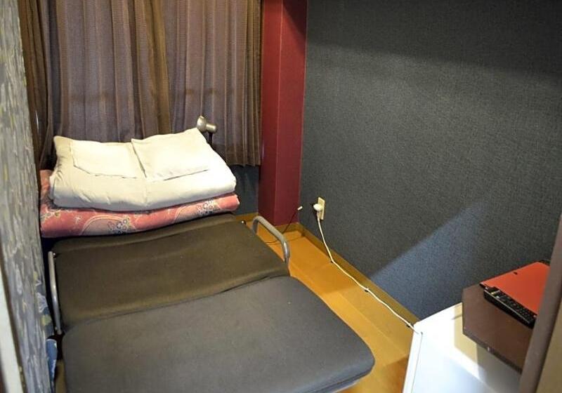 Yokohama Hostel Village Hayashikaikan