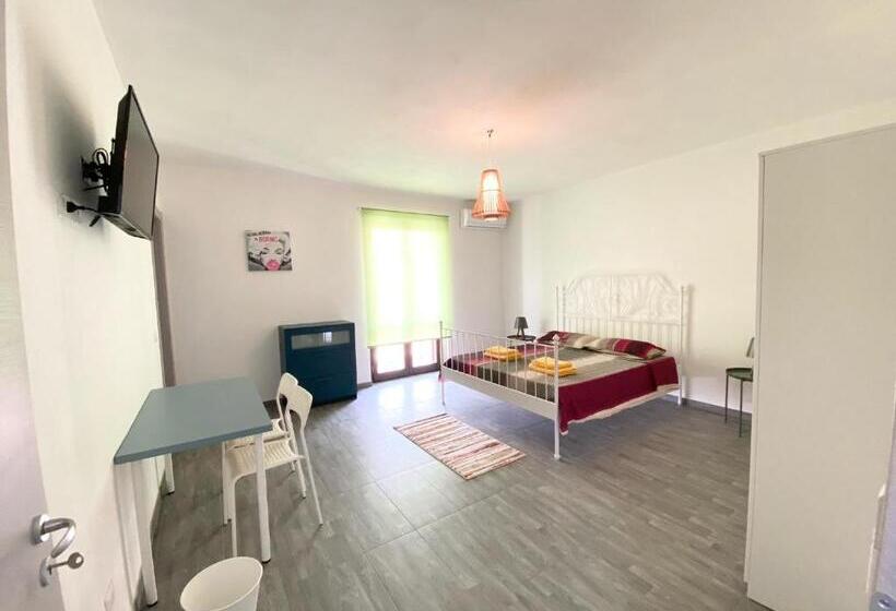 35 Passi Dal Mare B&b